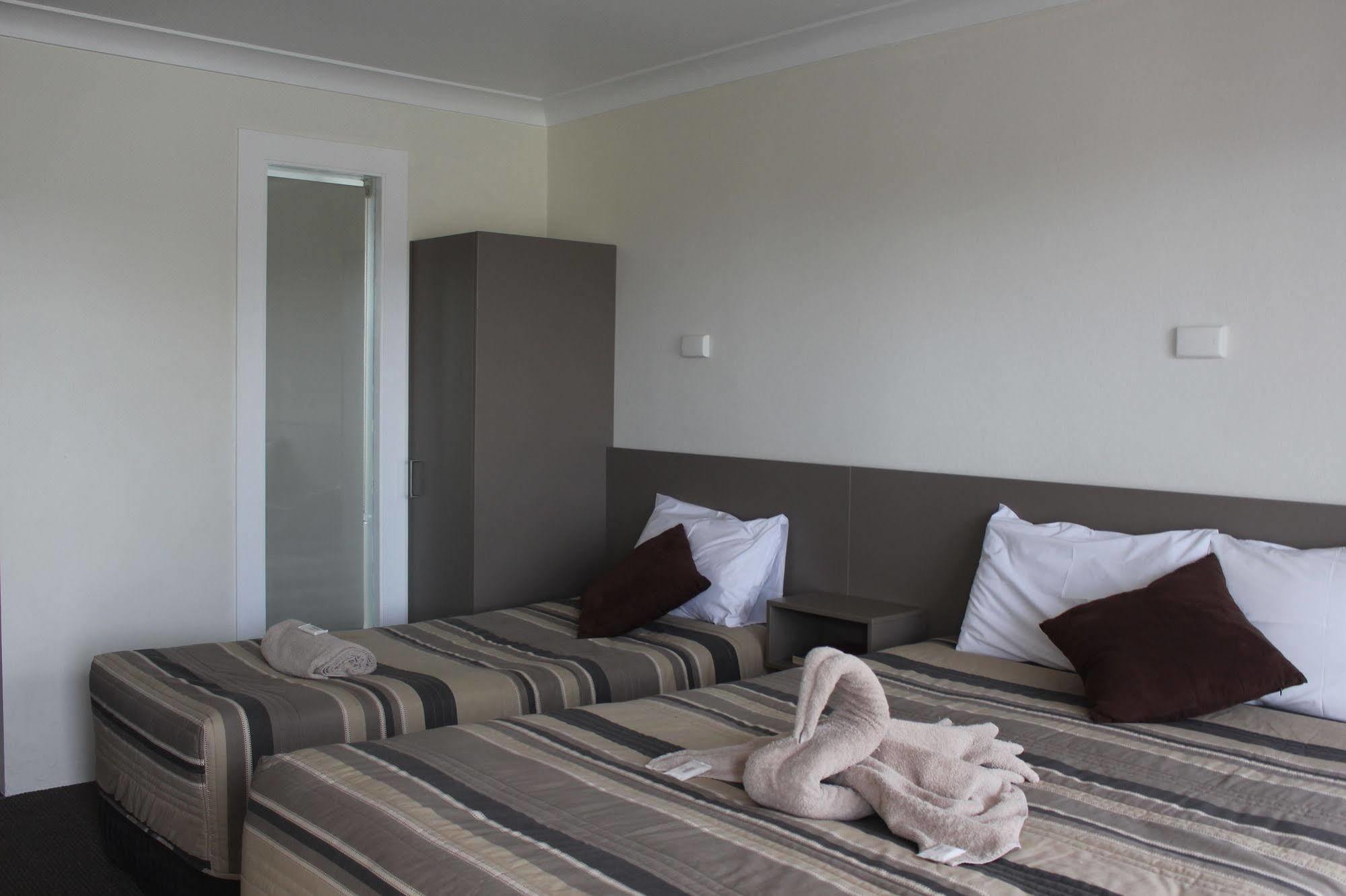 Centrepoint Motel Dubbo Dış mekan fotoğraf
